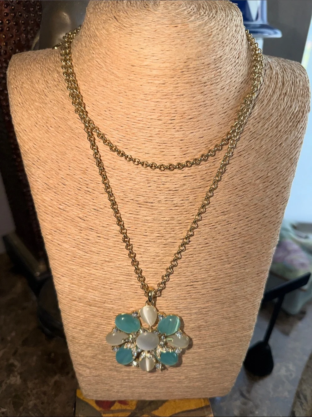 Gold-Tone Women’s Chain long flower pendant with Logo Tag